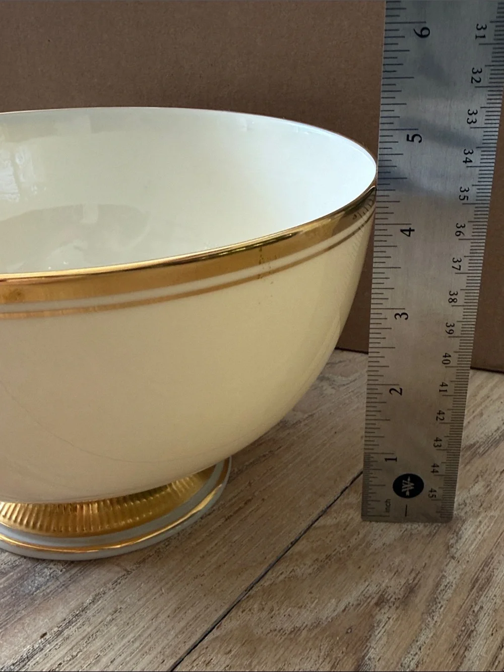 Lenox Tuxedo Cream and 24k Gold Pedestal Serving Bowl